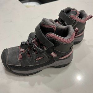 Keen Hiking Shoes